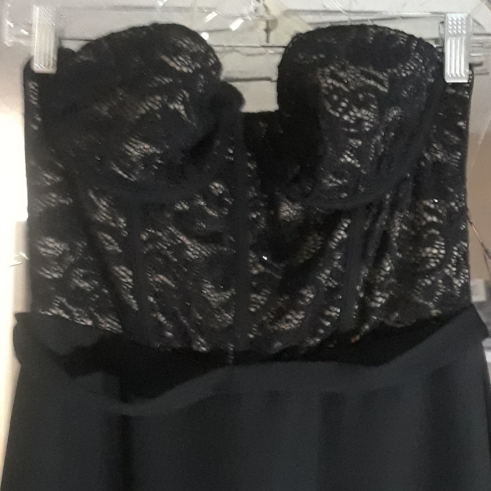 Dress - Picture 2 of 3